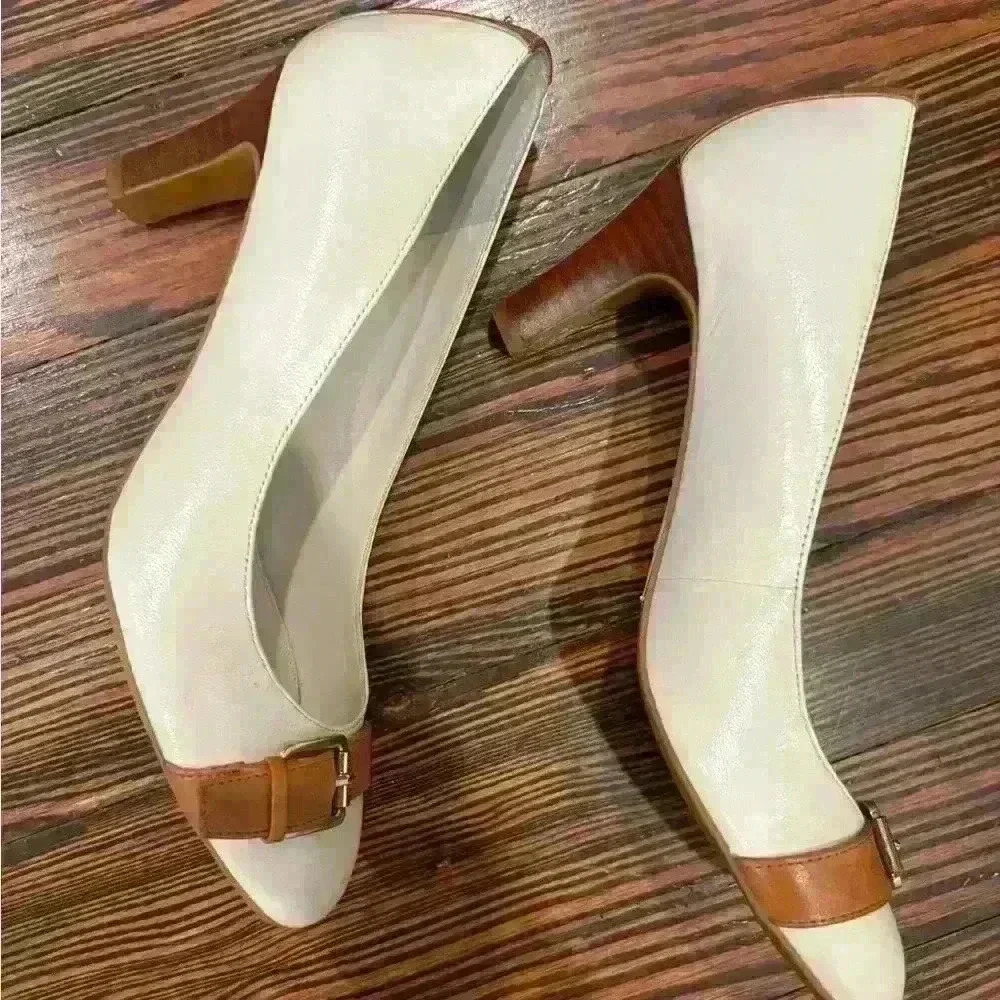 Ralph Lauren Polo women’s pumps size 6 - Picture 4 of 5